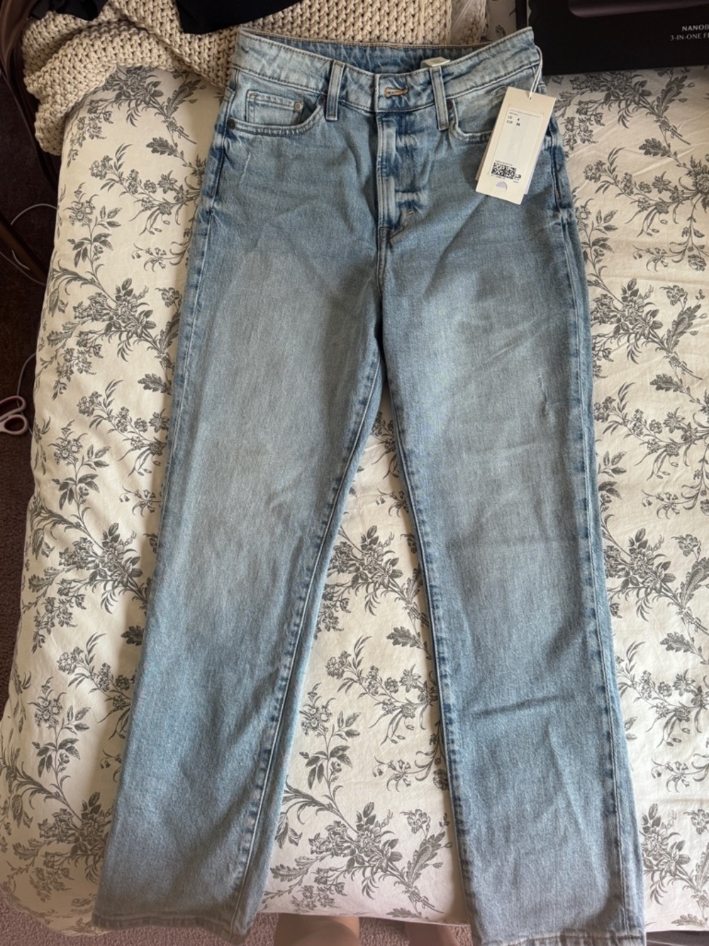 H&M brand new with tag Light Wash Women's Jeans - Classic Straight Leg